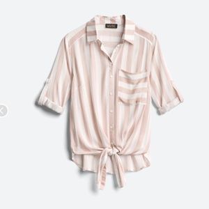 VIXBE Thompkins Tie Front Top- Like New